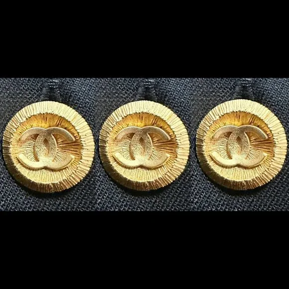 CHANEL 3 Gold CC Buttons - Picture 1 of 4